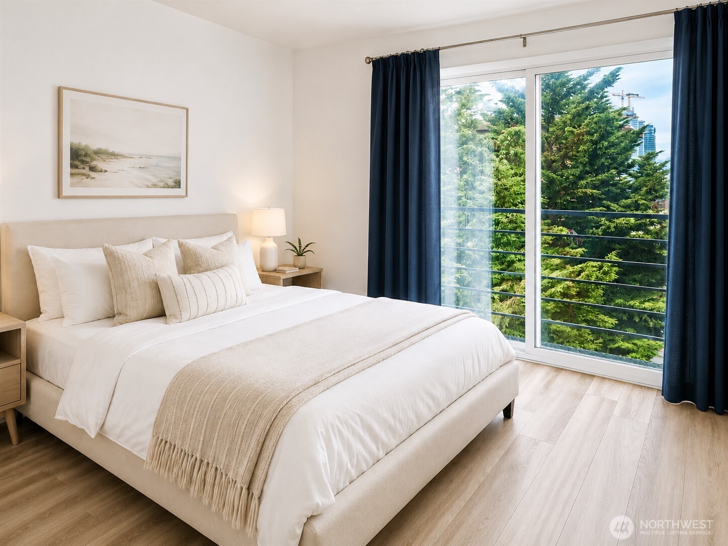 712 E Denny Way 502 Property Photo 3