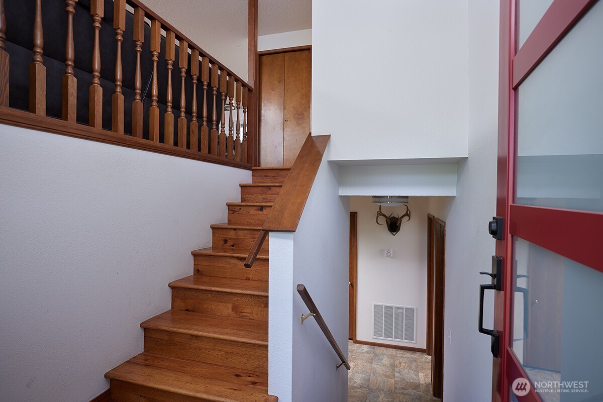 1190 Lancer Property Photo 4
