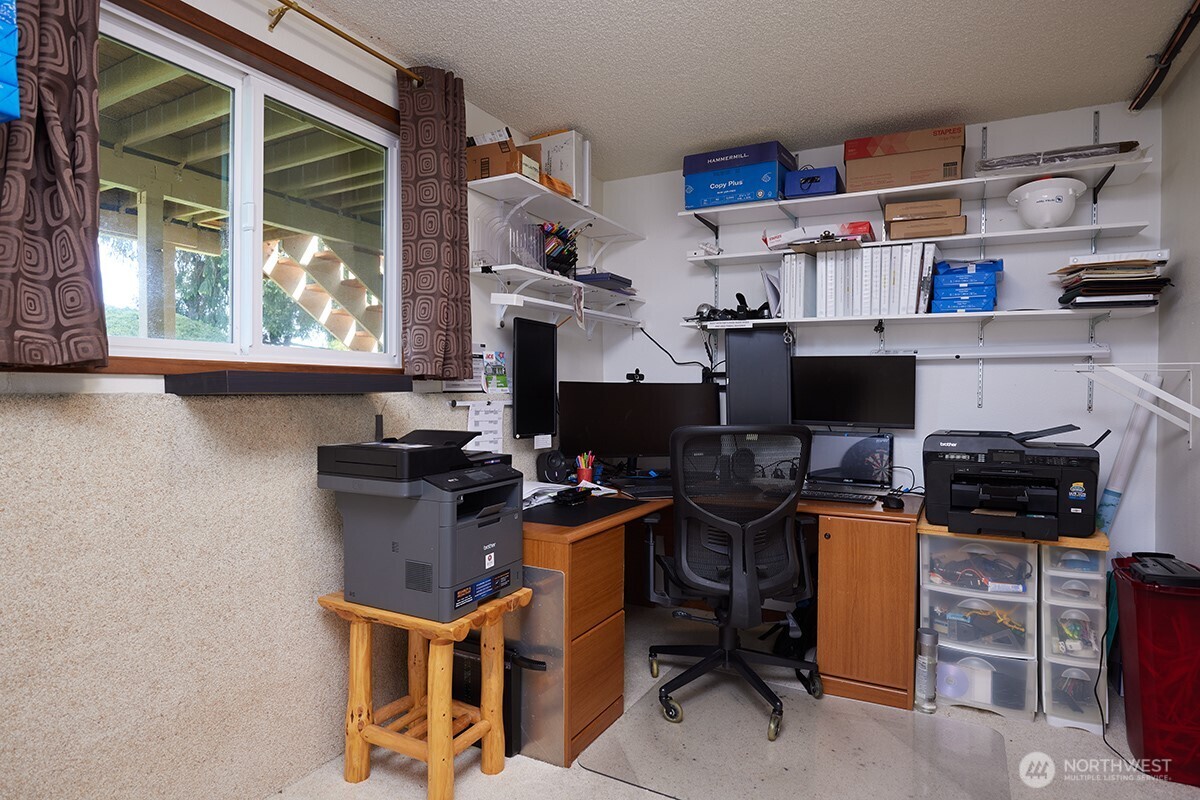 1190 Lancer Property Photo 27