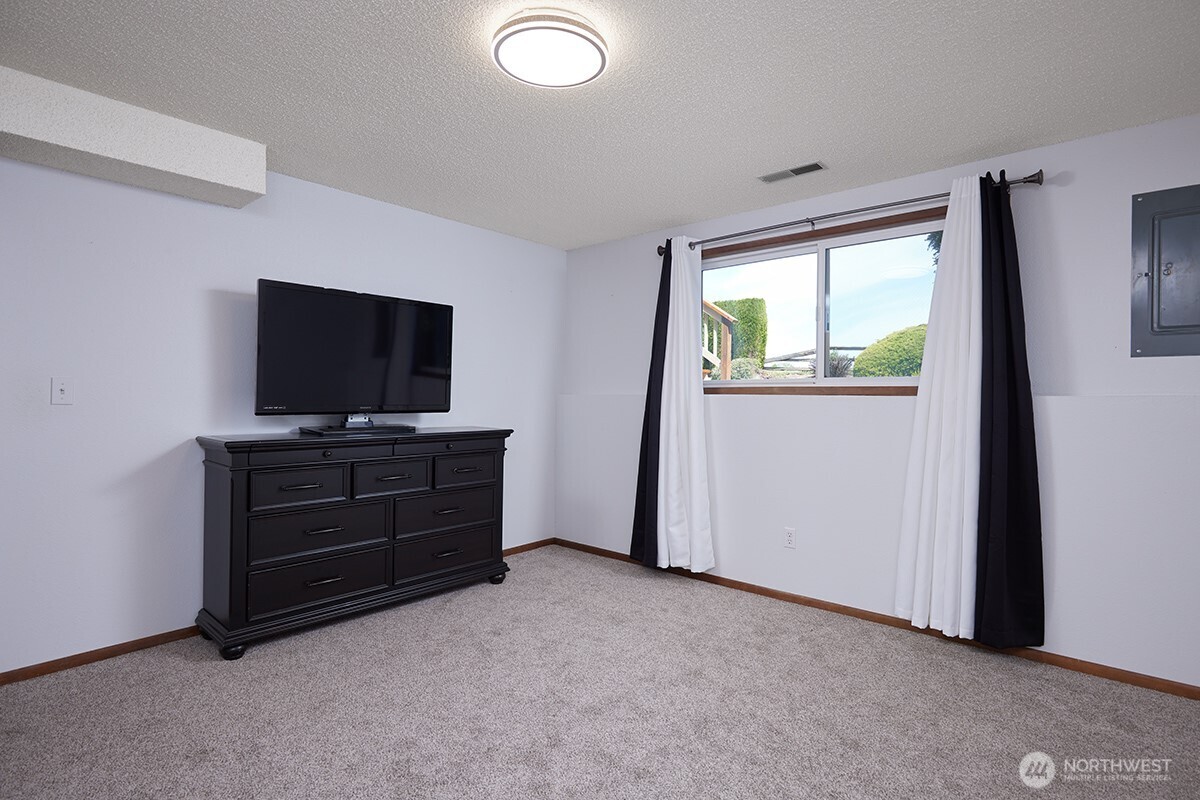 1190 Lancer Property Photo 29