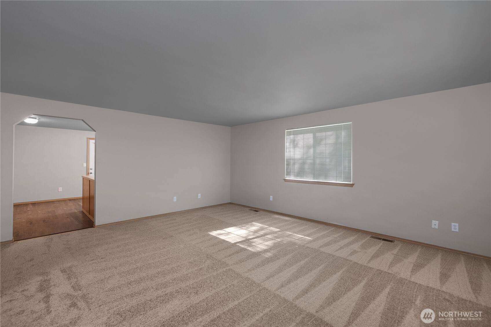 3522 30th Avenue Property Photo 4