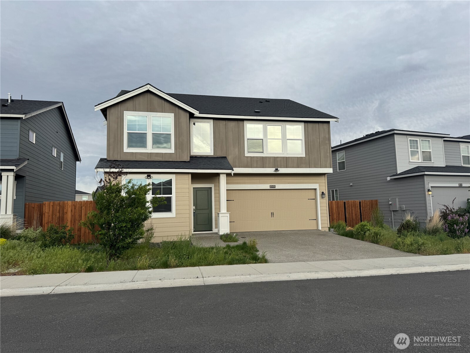 2908 Longhorn Loop Property Photo 1