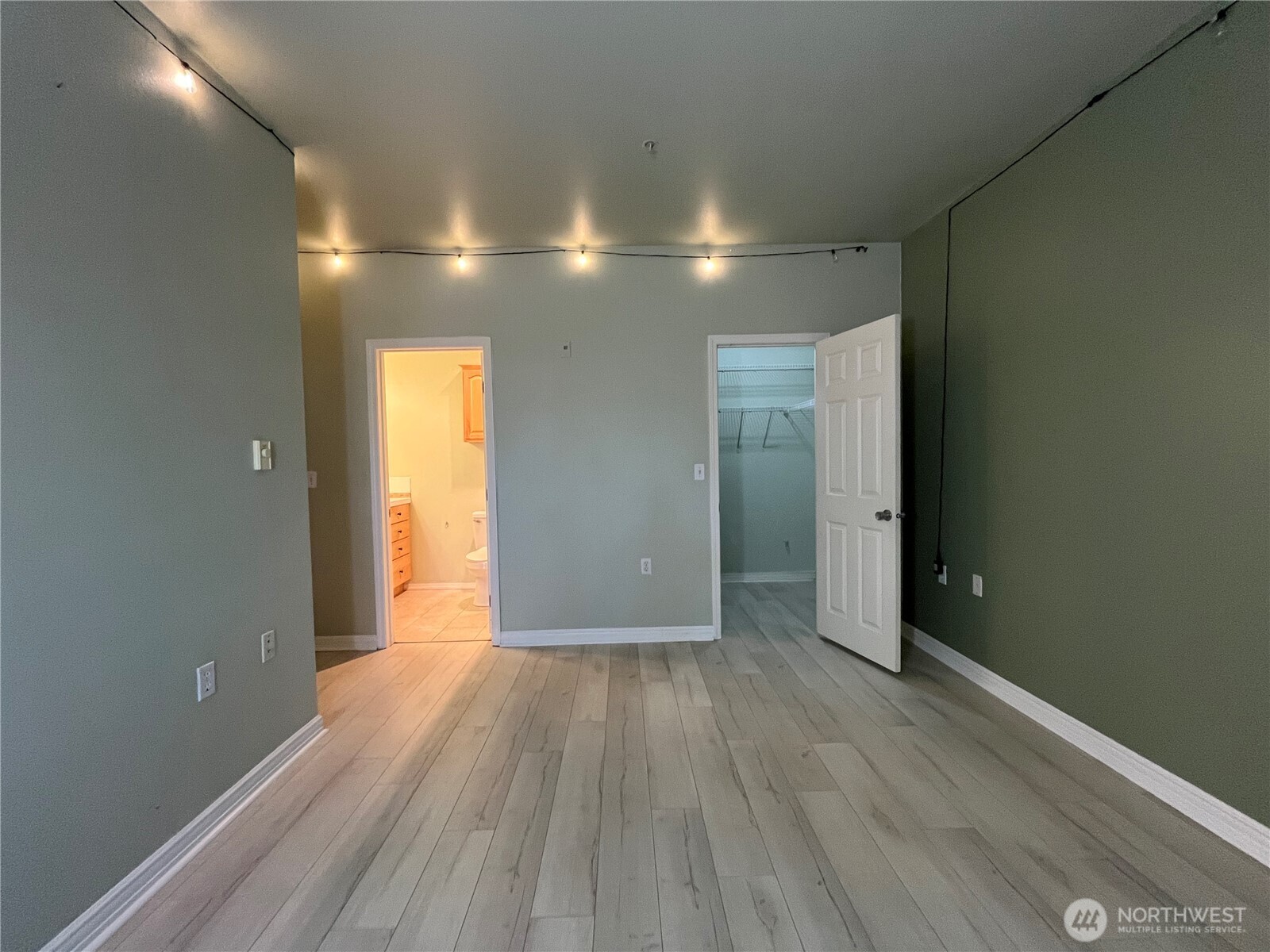 801 Rainier Avenue A203 Property Photo 11