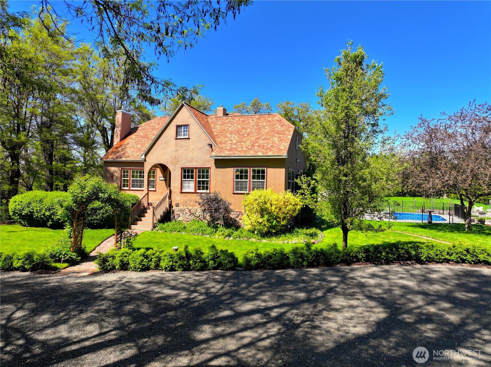 2904 Old Milton Highway Property Photo 1