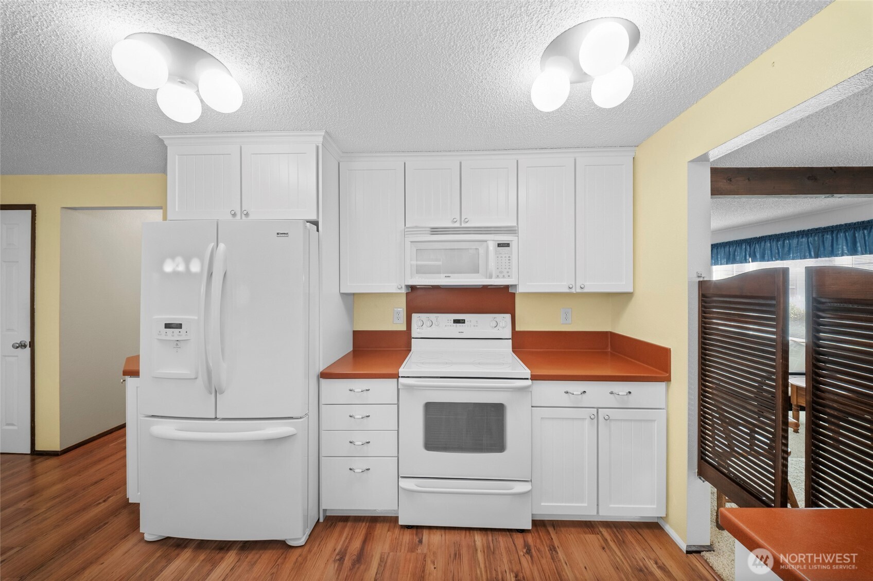 8573 Conifer Court Property Photo 6