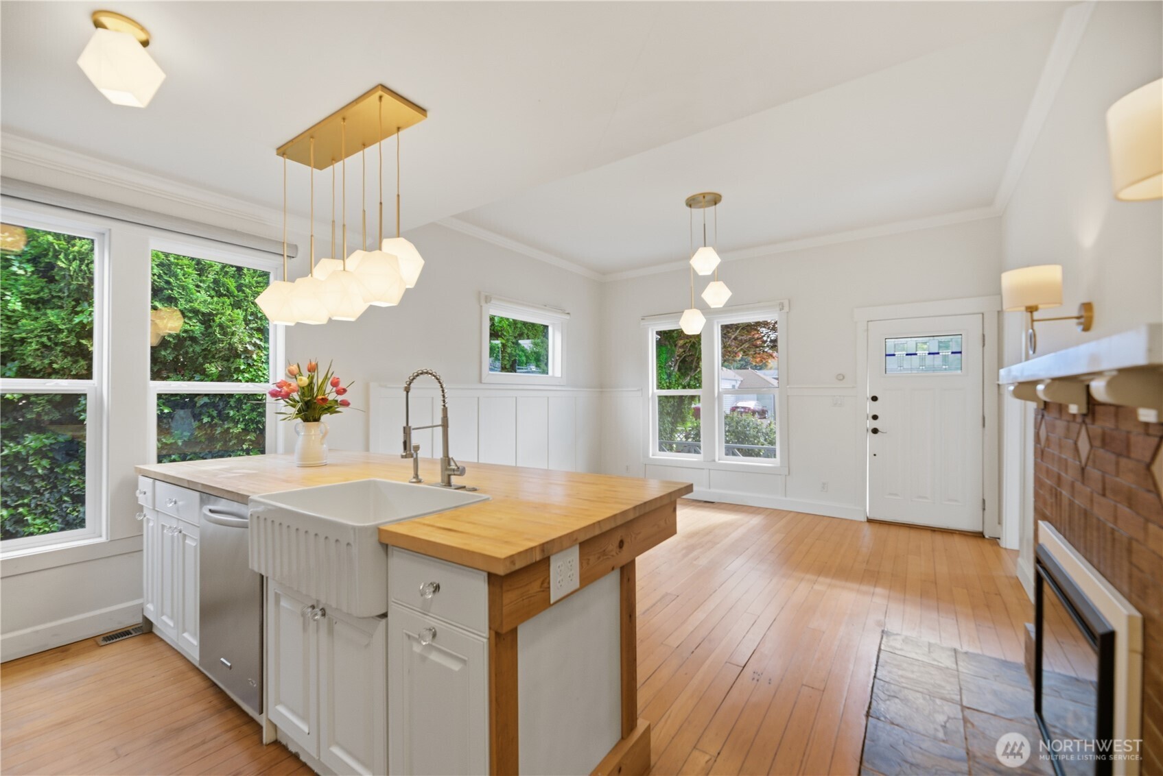 145 Park Avenue Property Photo 6