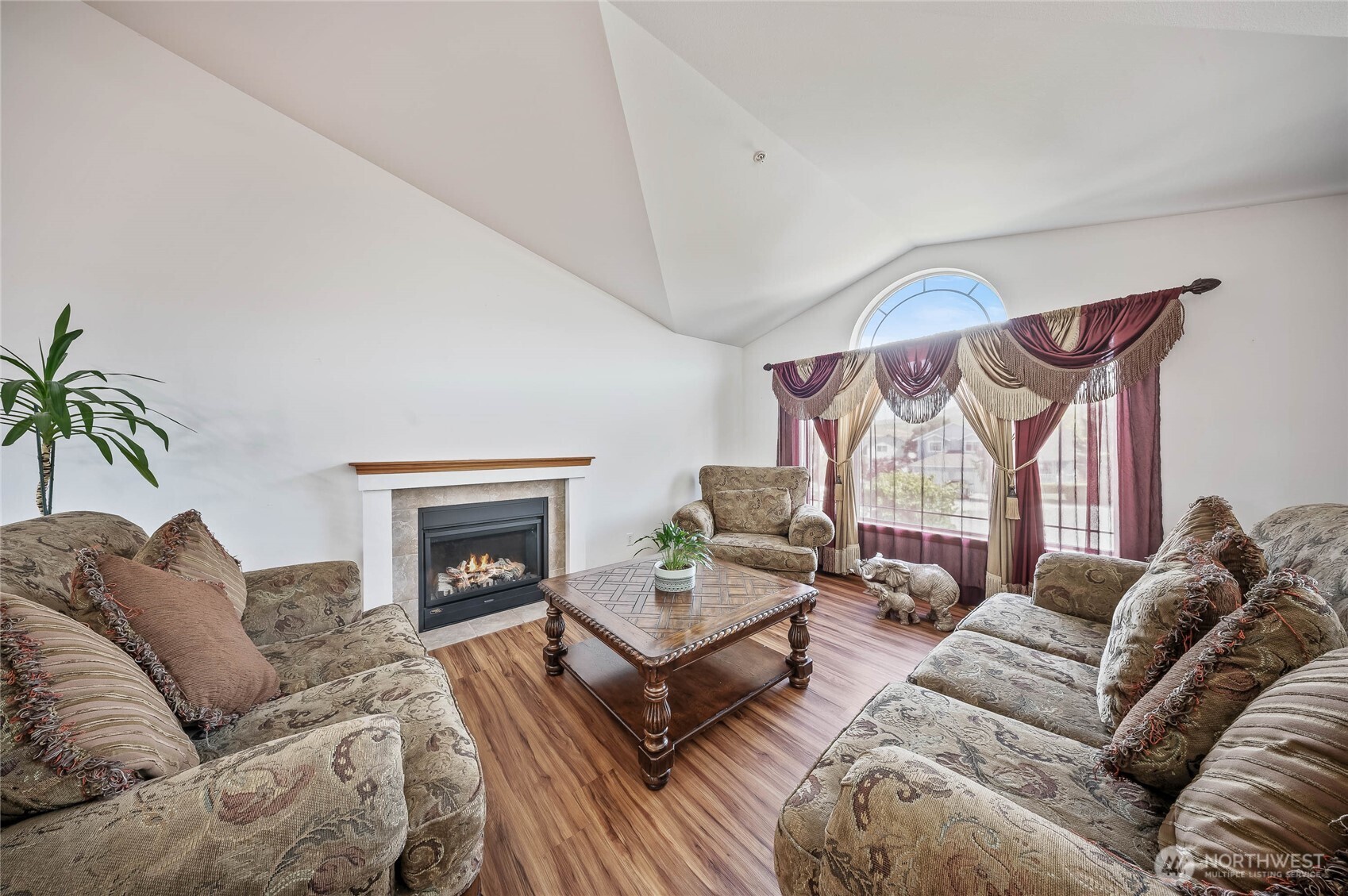 2427 Bellanca Ct Property Photo 7
