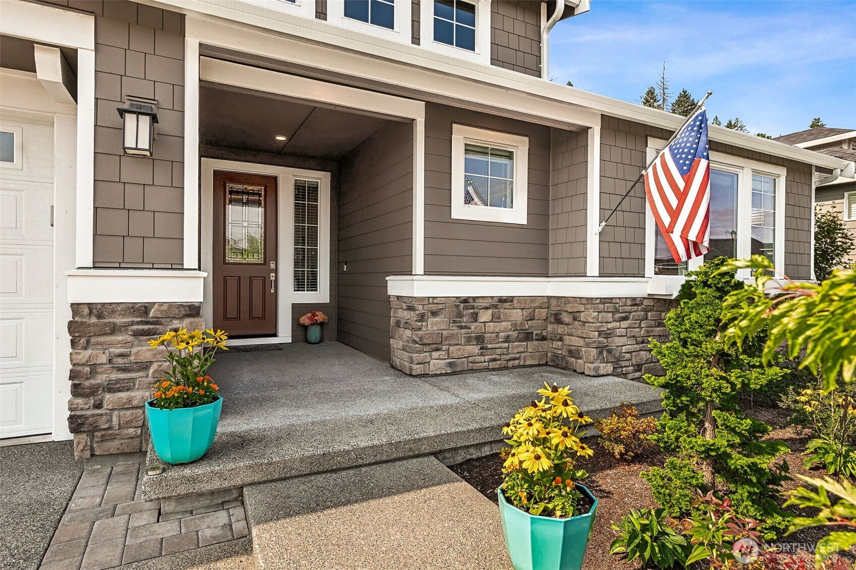 3111 Arrowroot Loop Property Photo 2