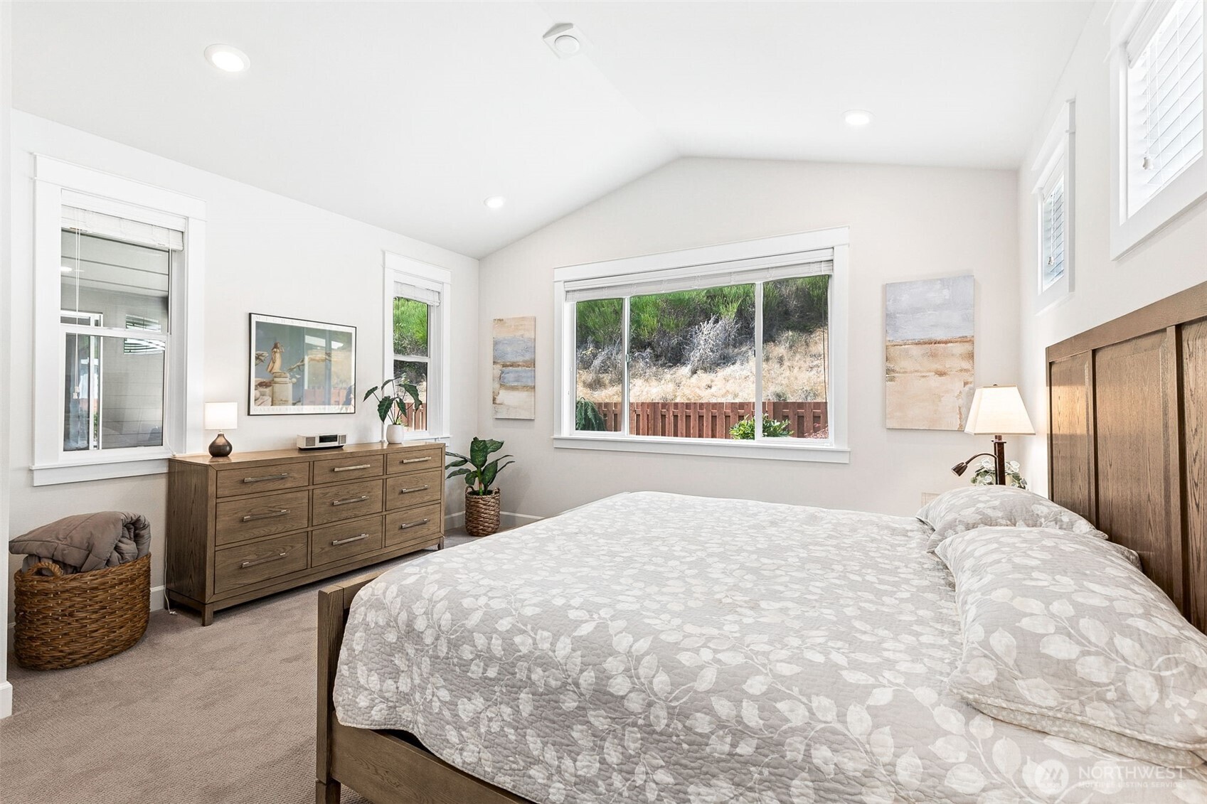 3111 Arrowroot Loop Property Photo 14