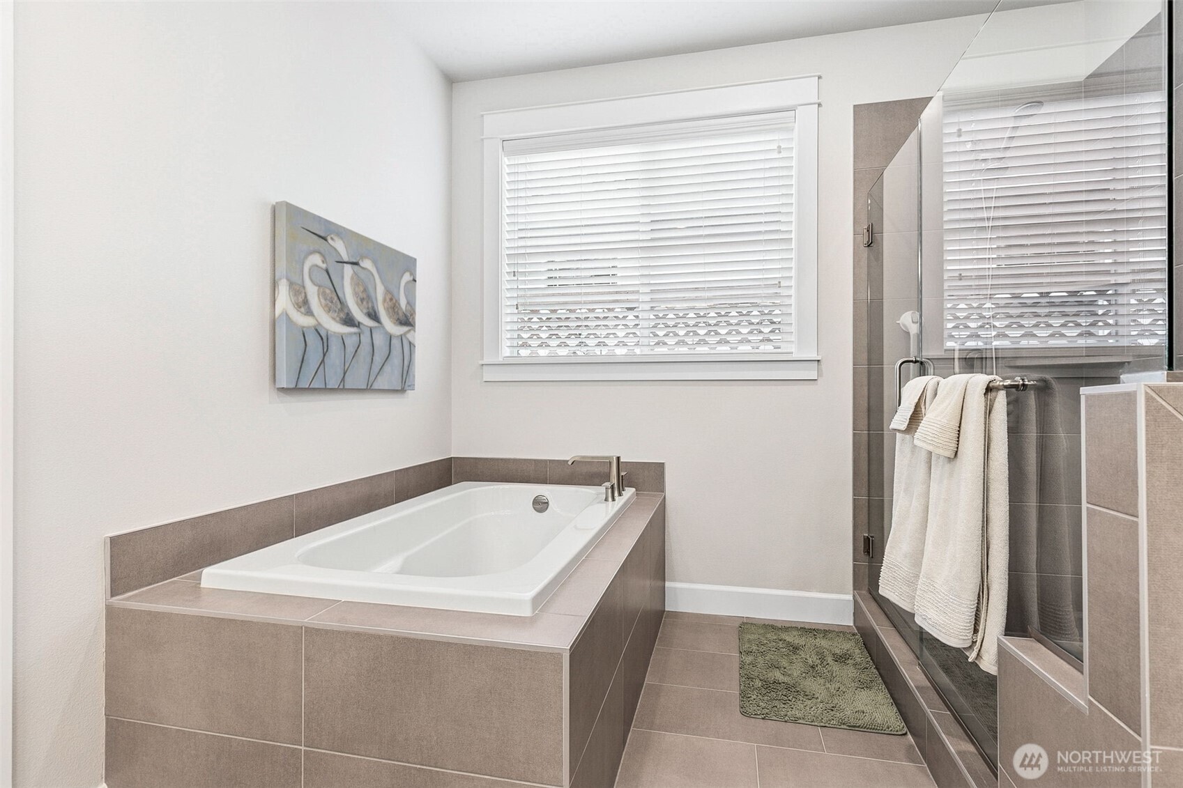 3111 Arrowroot Loop Property Photo 16