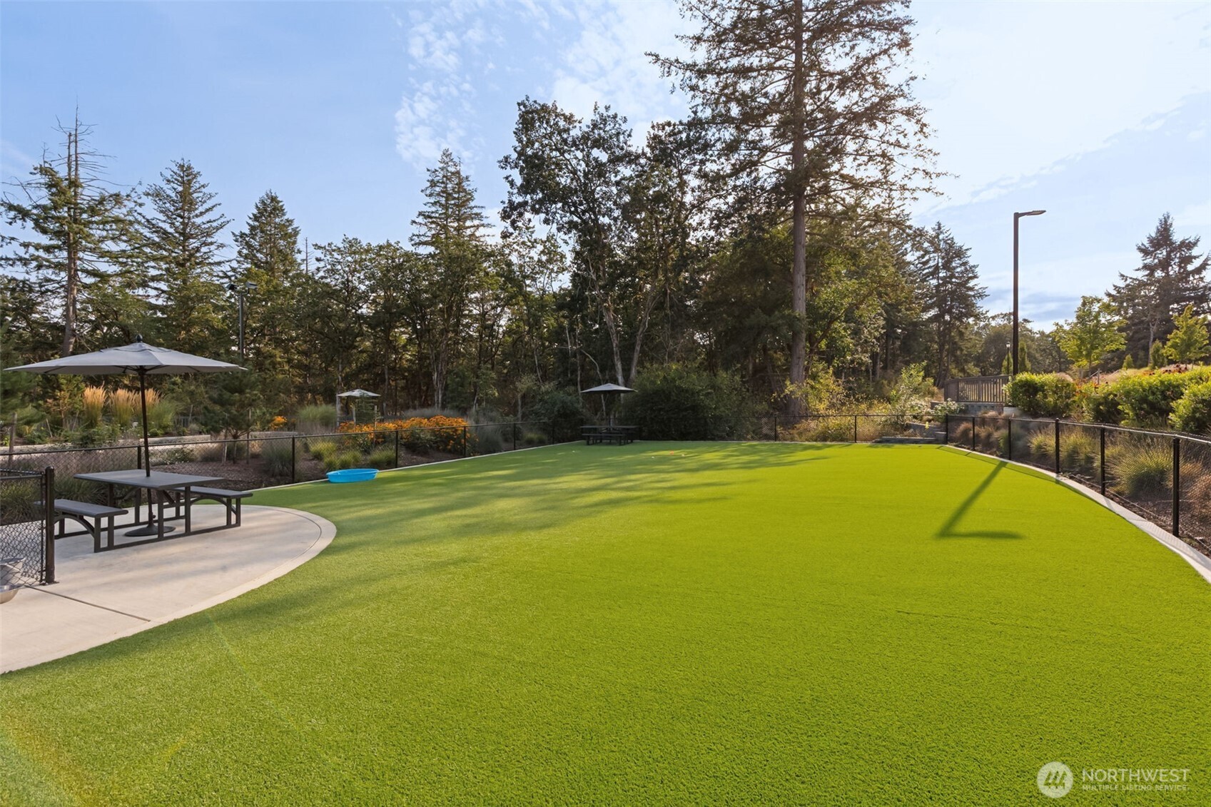 3111 Arrowroot Loop Property Photo 32