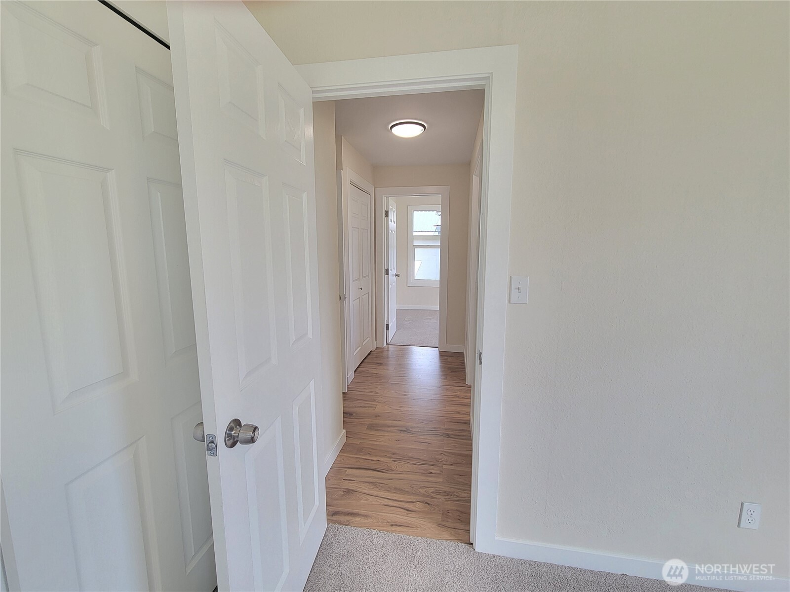606 W Market Street Property Photo 21