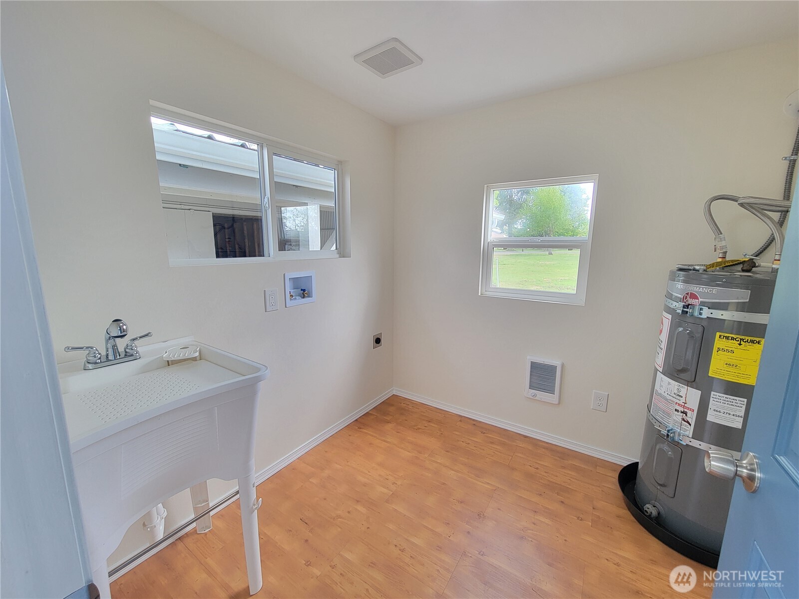 606 W Market Street Property Photo 23