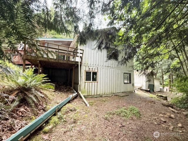 110 Trailwood Drive Property Photo 2