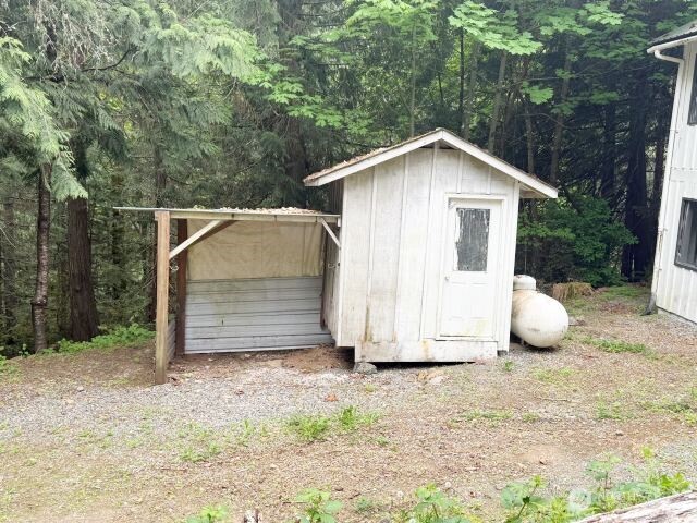 110 Trailwood Drive Property Photo 5