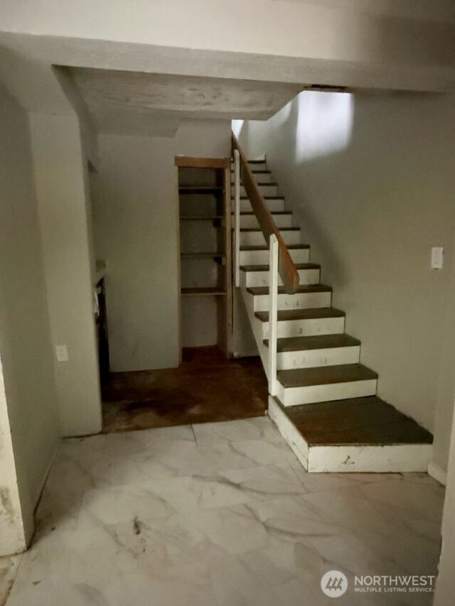 110 Trailwood Drive Property Photo 8