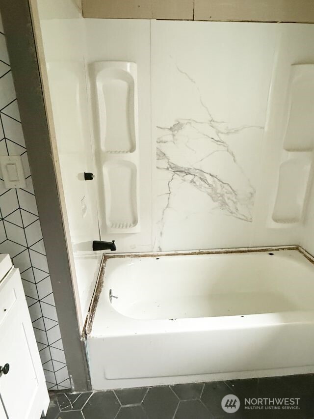 110 Trailwood Drive Property Photo 10