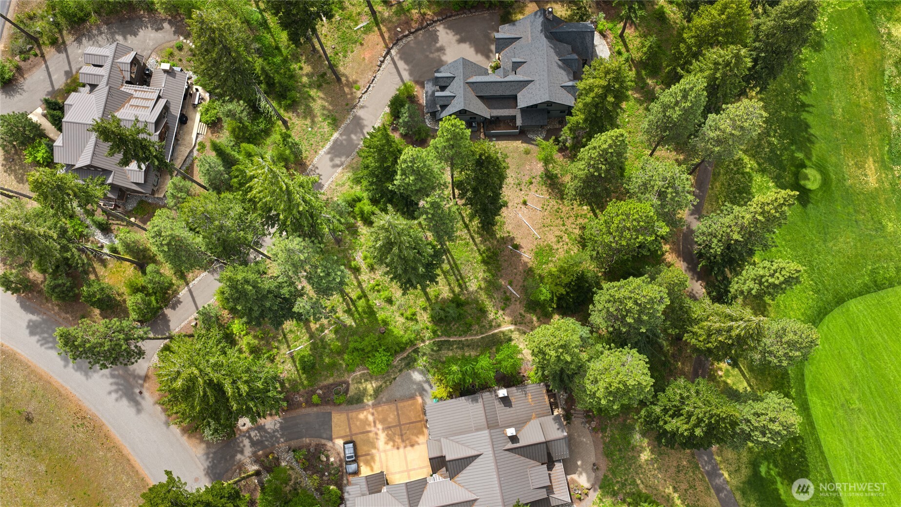 261 Maple Leaf Loop Property Photo 4