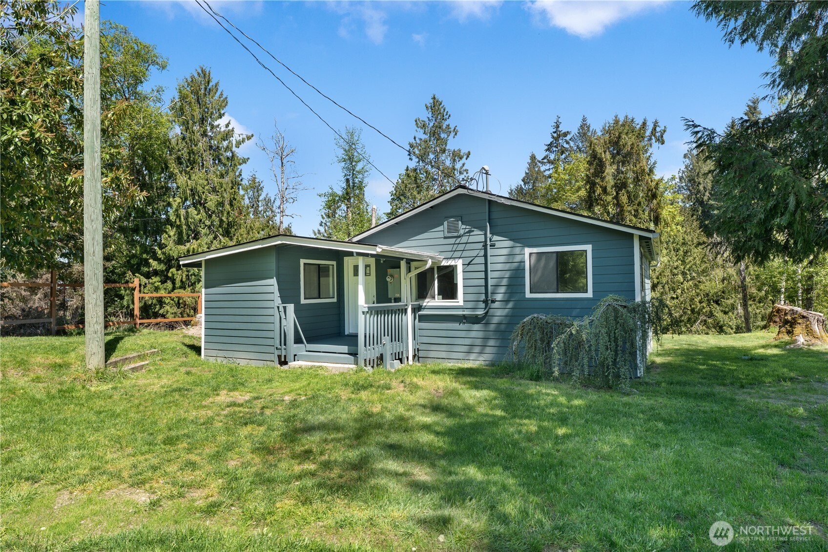 22504 Maple Drive Property Photo 1