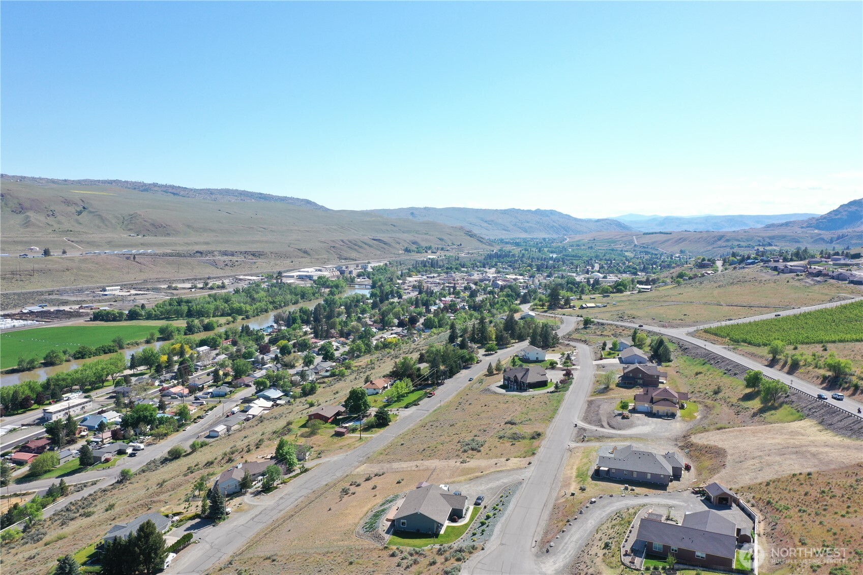 1308 Mansfield Drive Property Photo 4