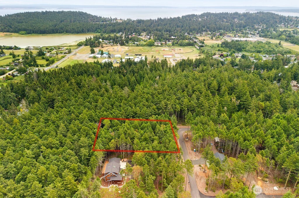 1154 45th Street Property Photo 2