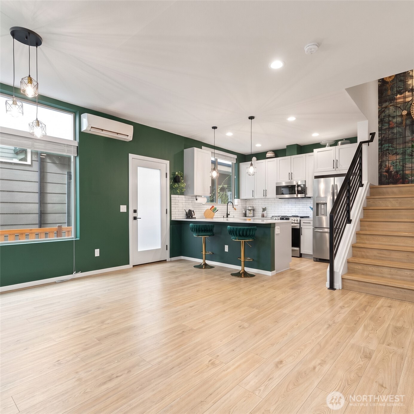 8015 Mary Avenue D Property Photo 6