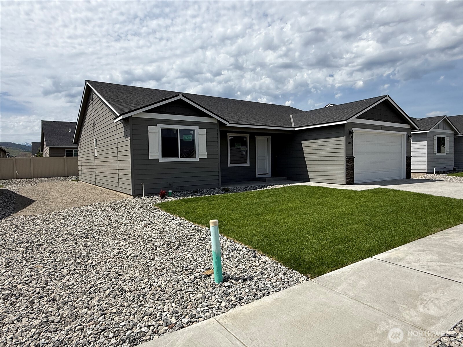 186 Salmon Drive Property Photo 2