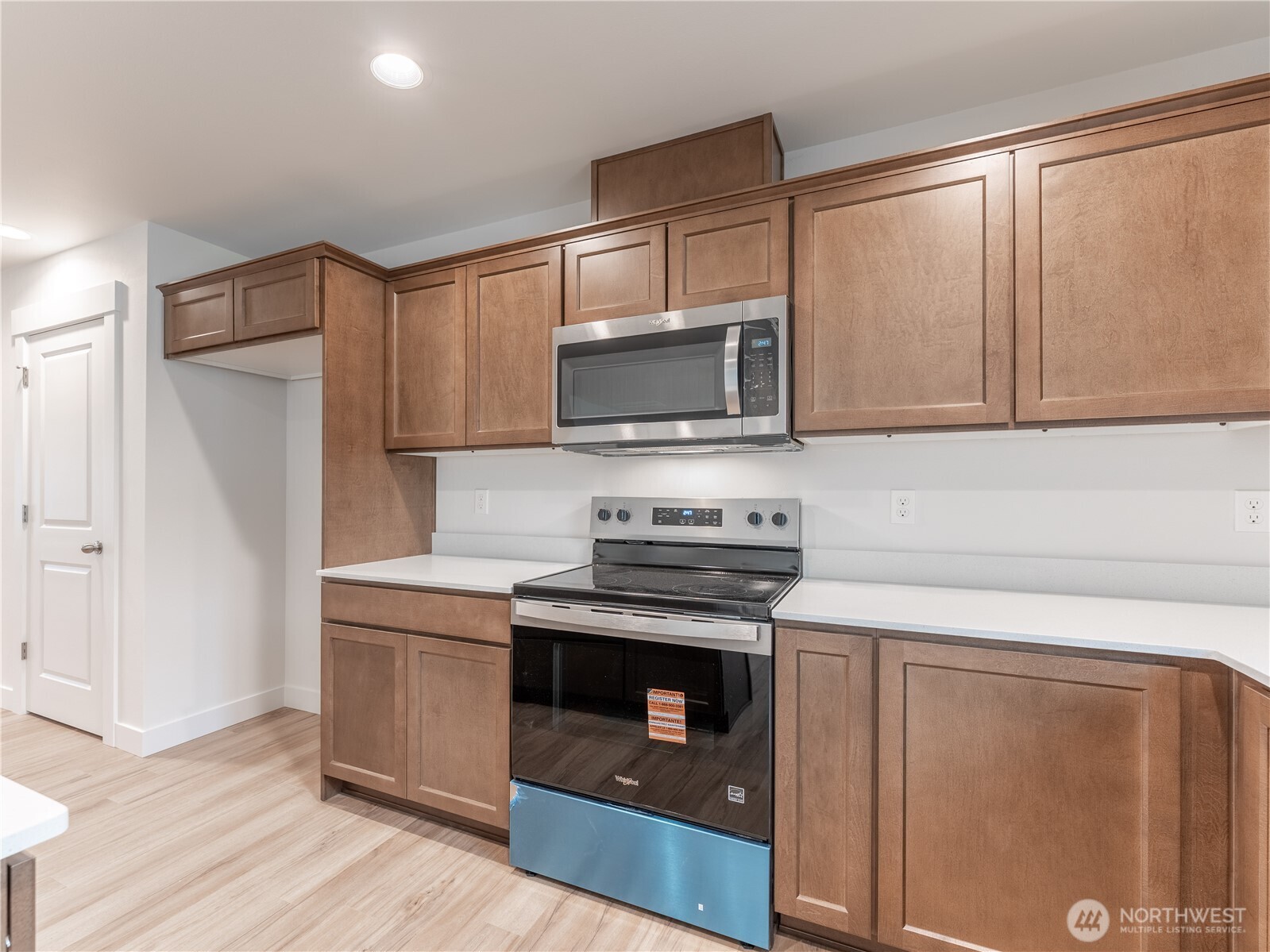 186 Salmon Drive Property Photo 12