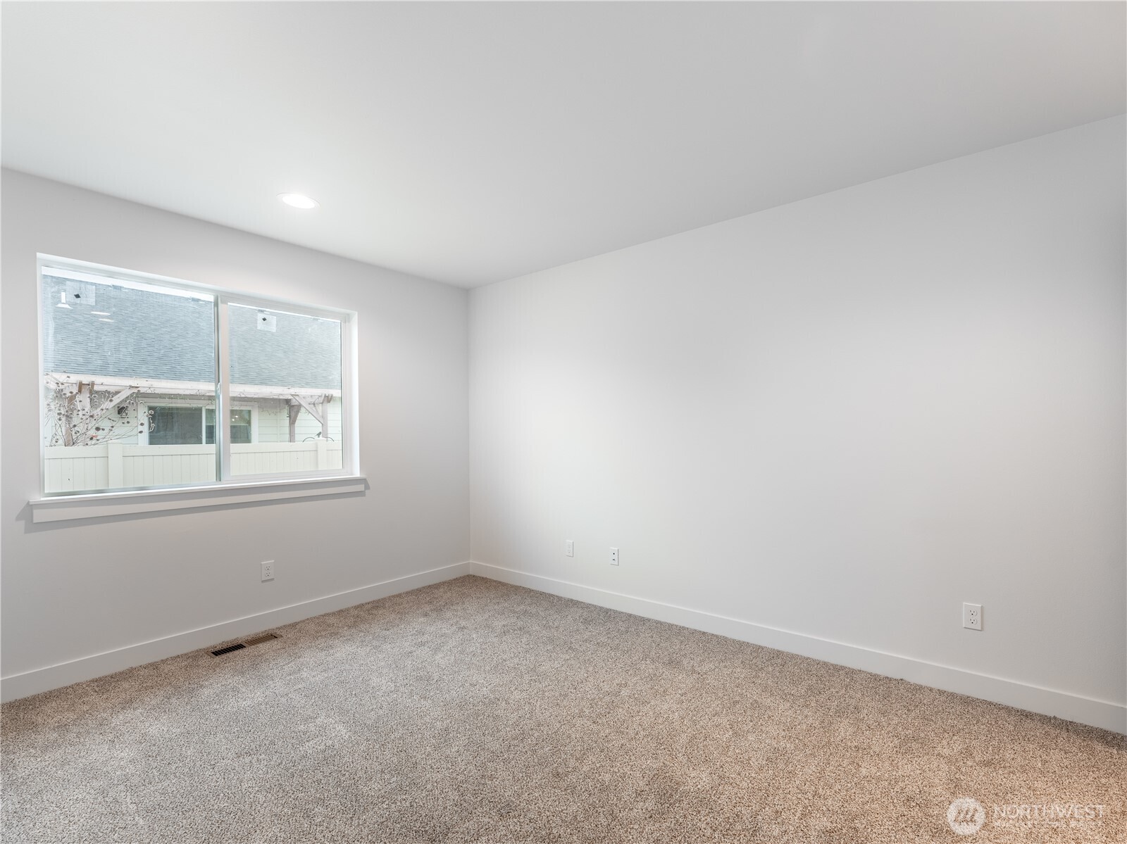 186 Salmon Drive Property Photo 24