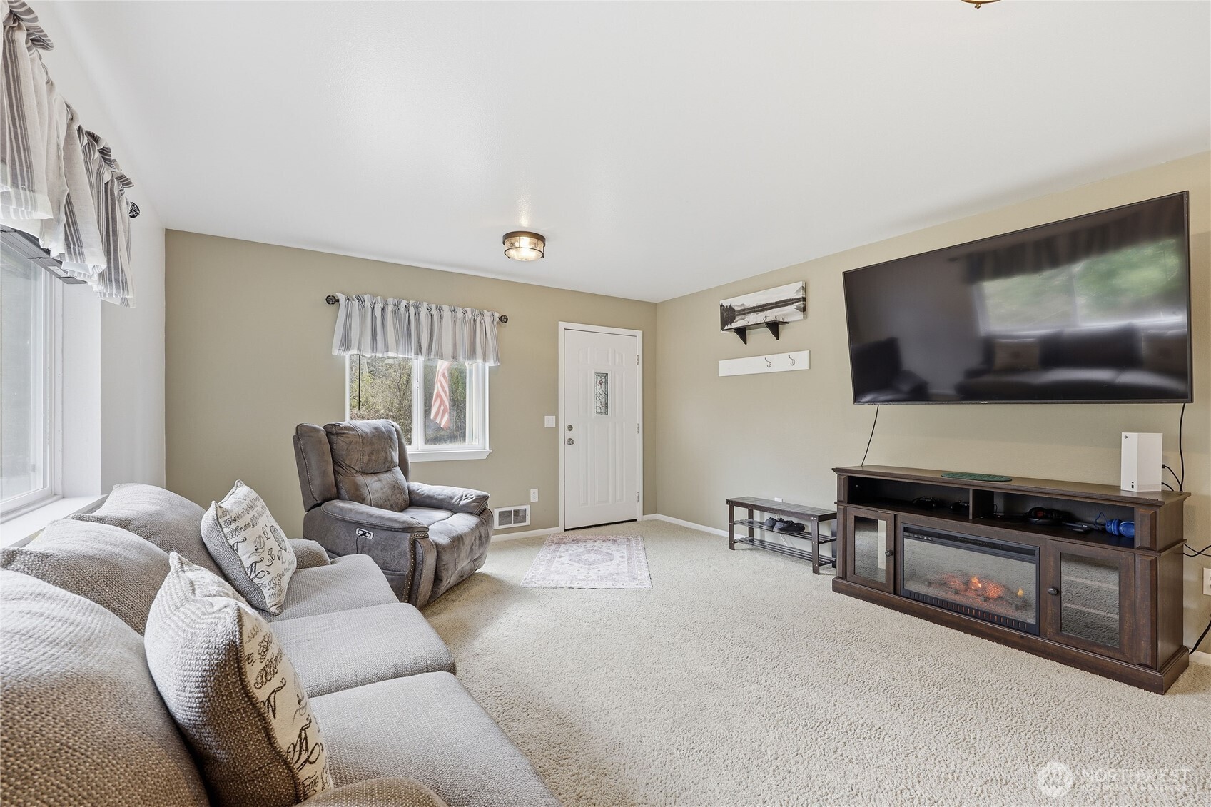 331 Bachelor Road Property Photo 4