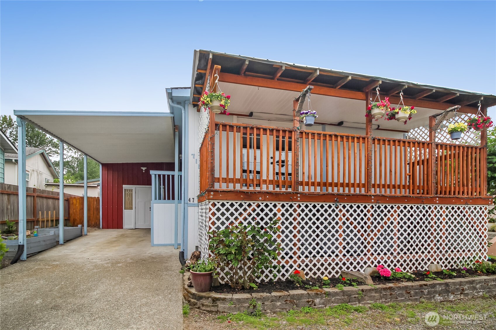 7112 141st Avenue Property Photo 1