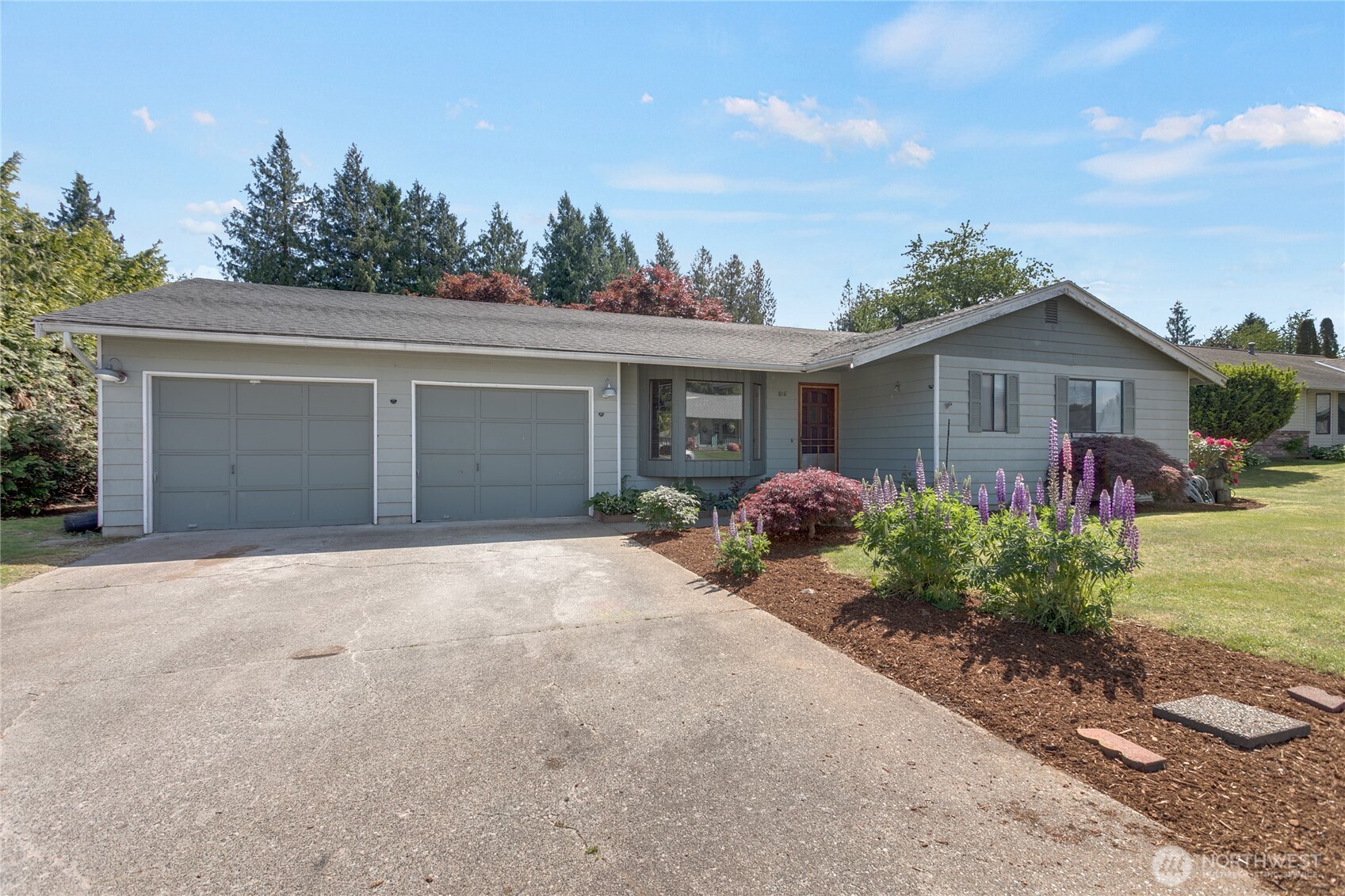 816 Vine Circle Property Photo 1