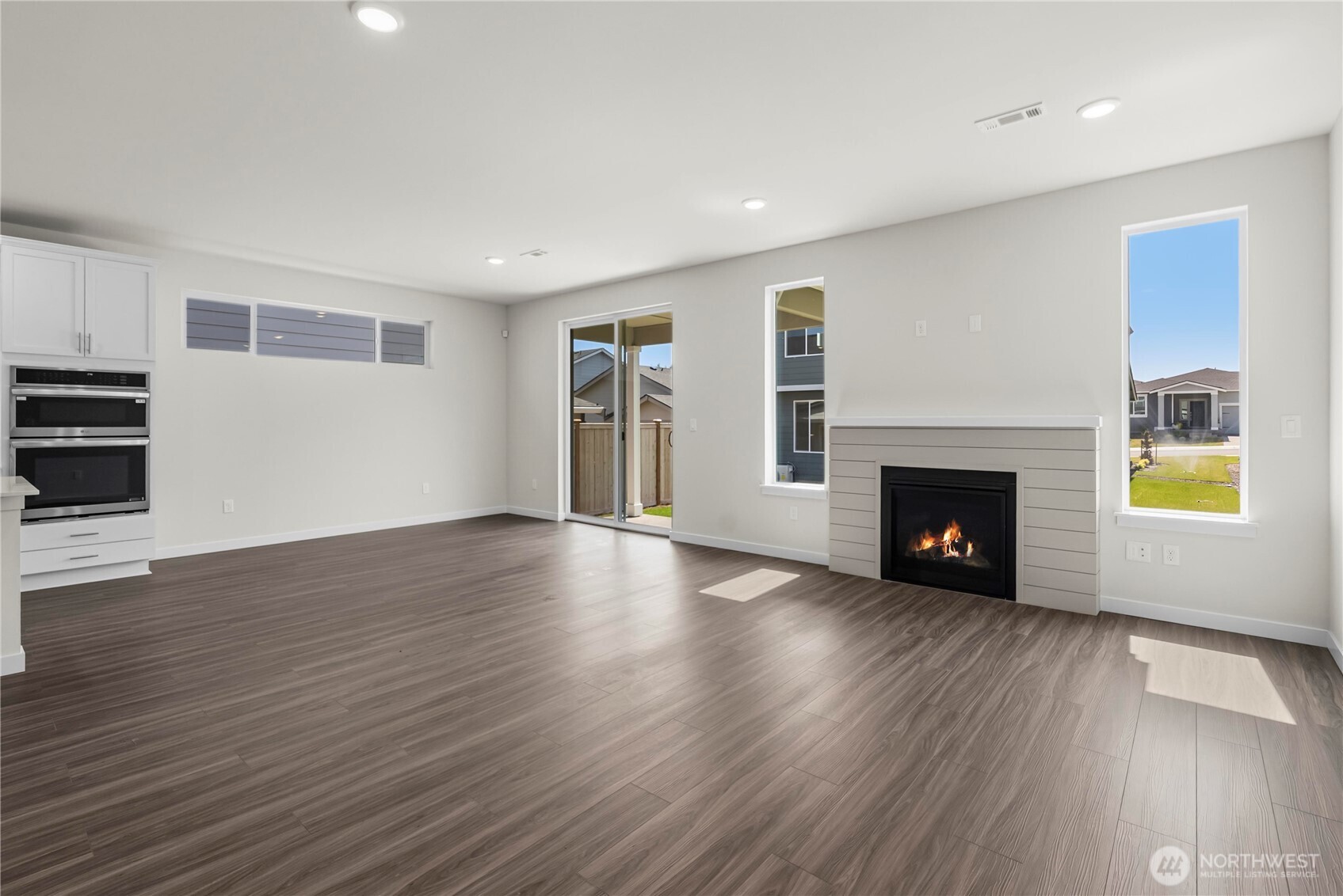 5981 Thornhill Avenue Property Photo 10