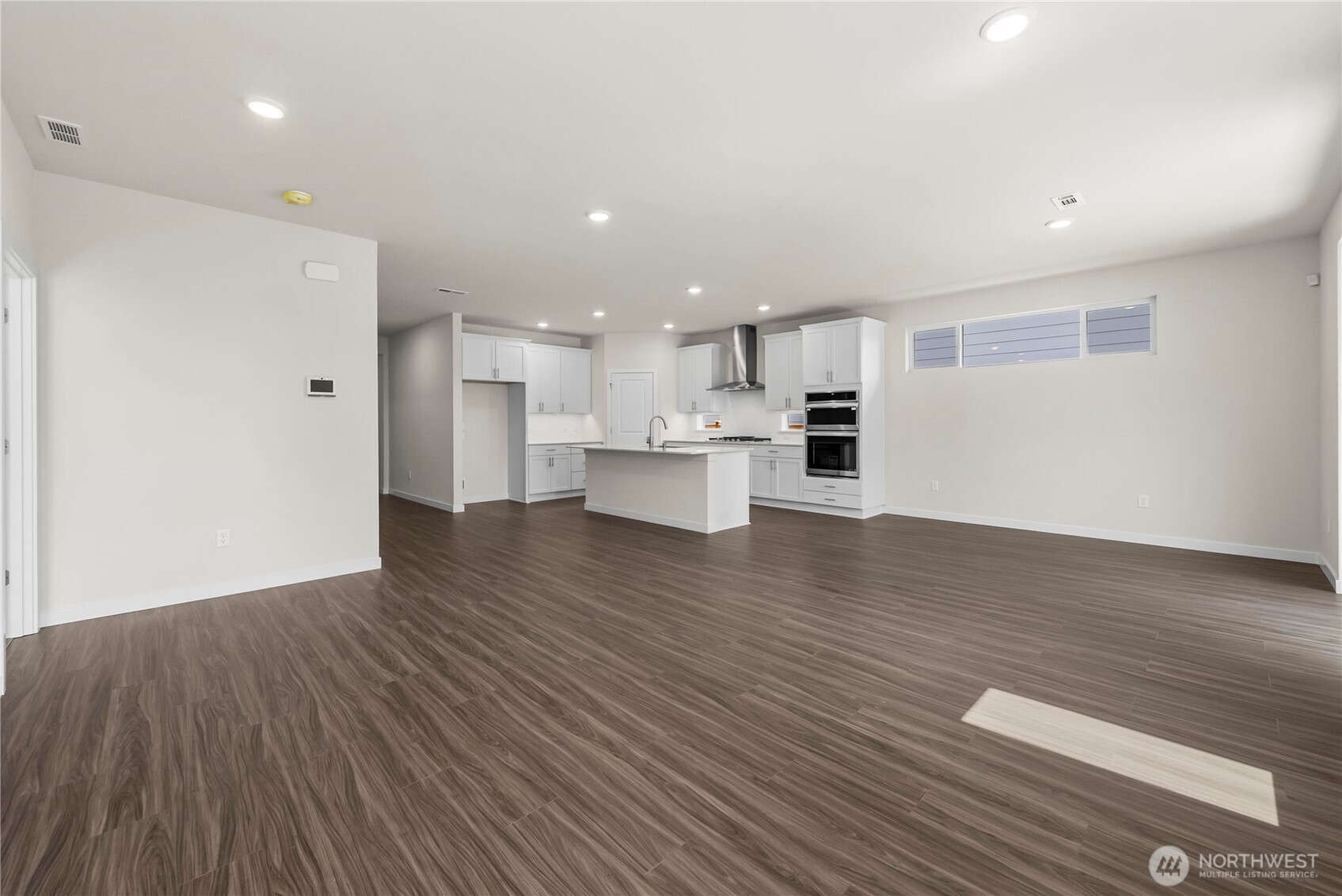 5981 Thornhill Avenue Property Photo 12