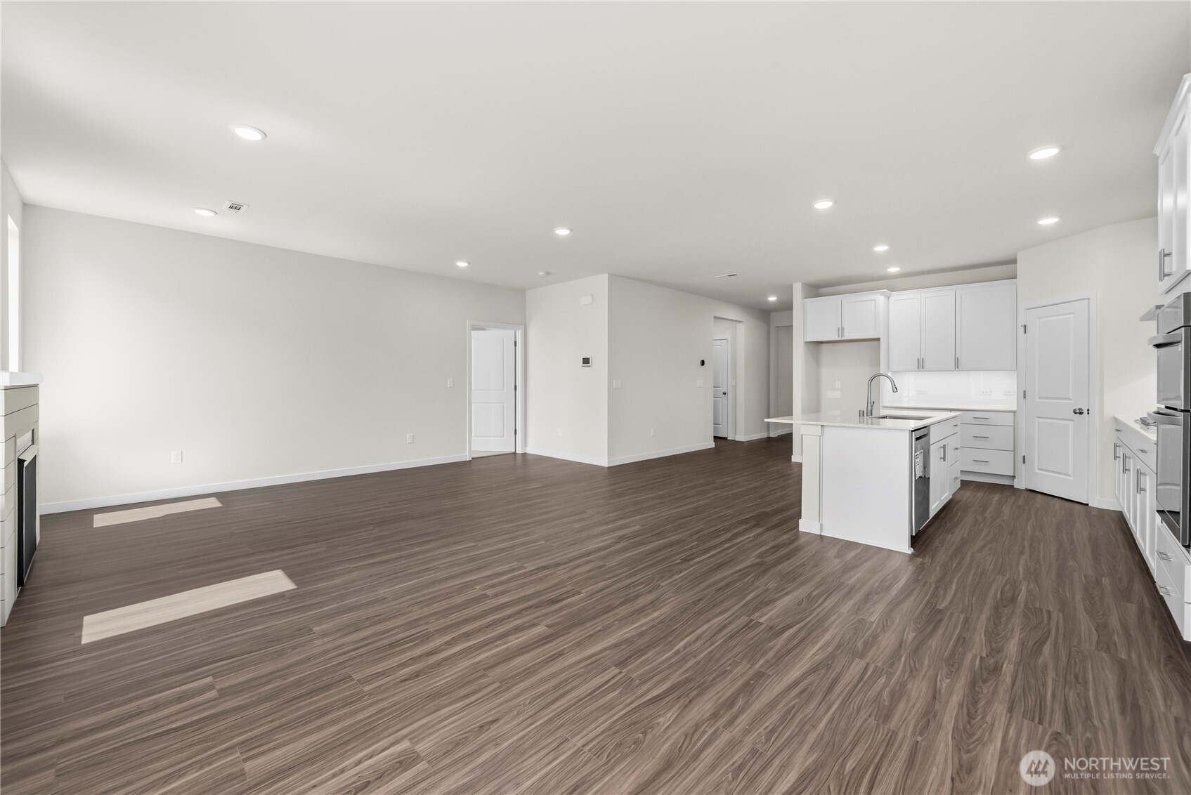 5981 Thornhill Avenue Property Photo 14