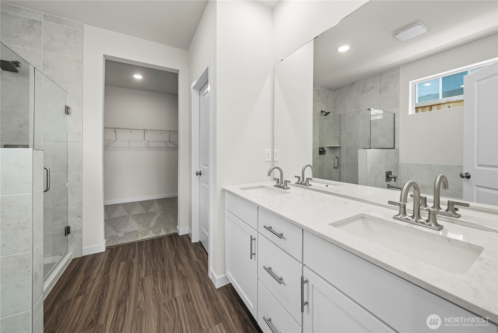 5981 Thornhill Avenue Property Photo 25