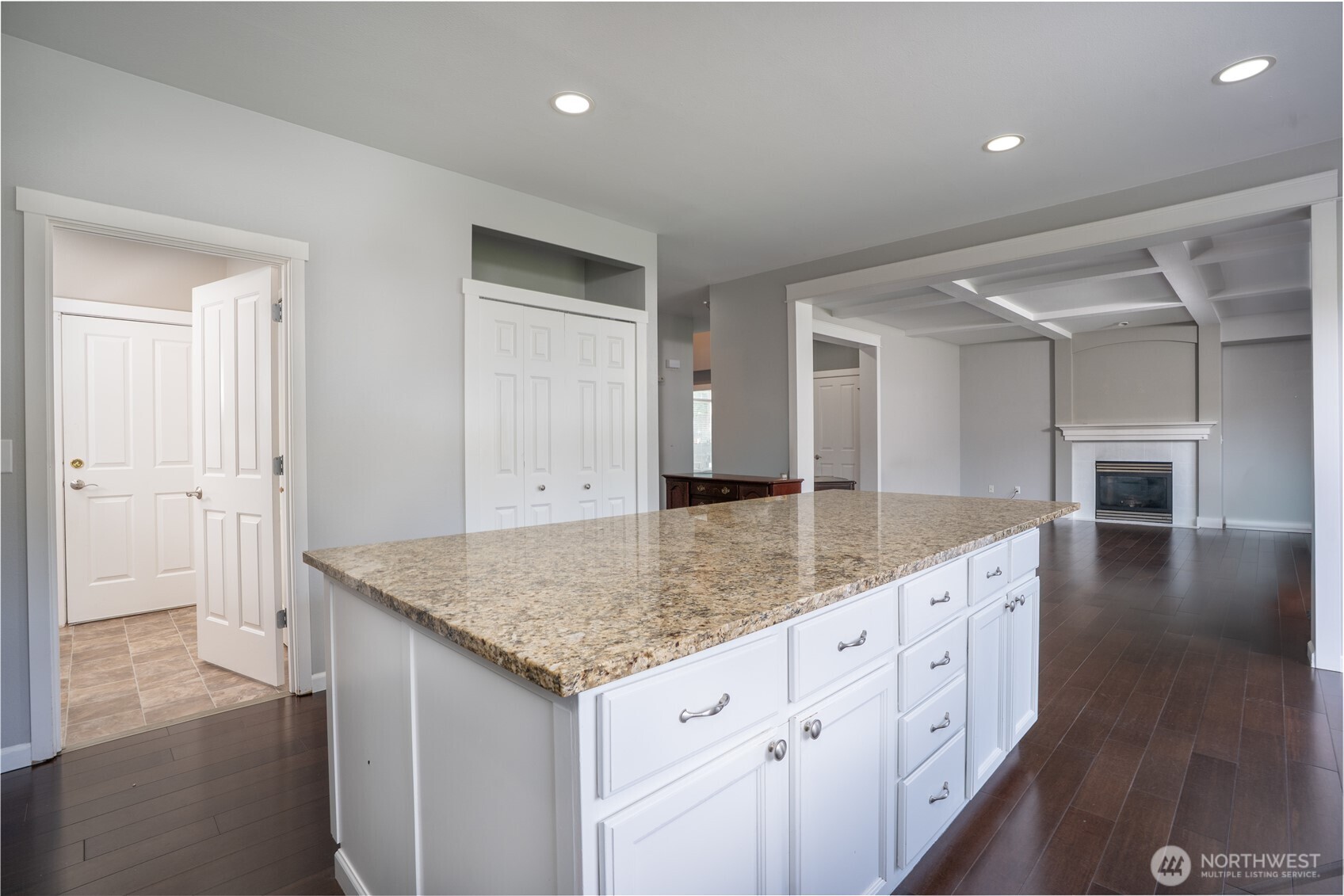 6533 63rd Street Property Photo 10