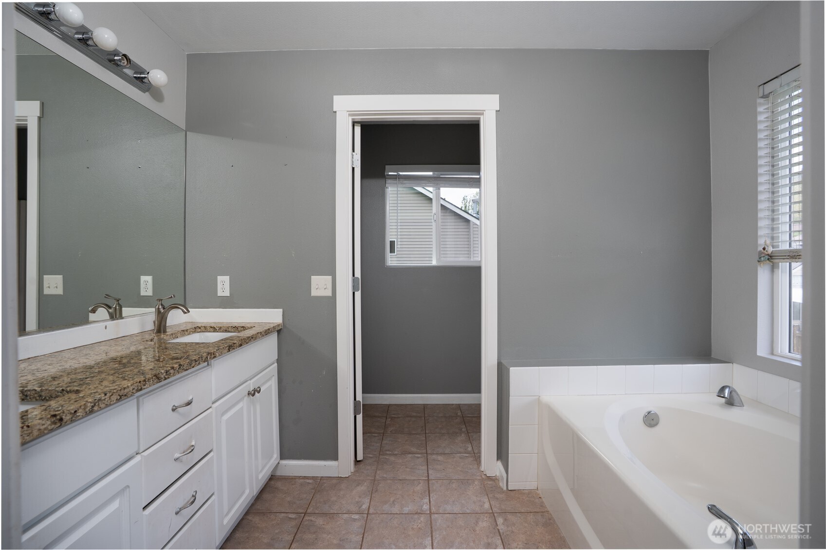 6533 63rd Street Property Photo 13