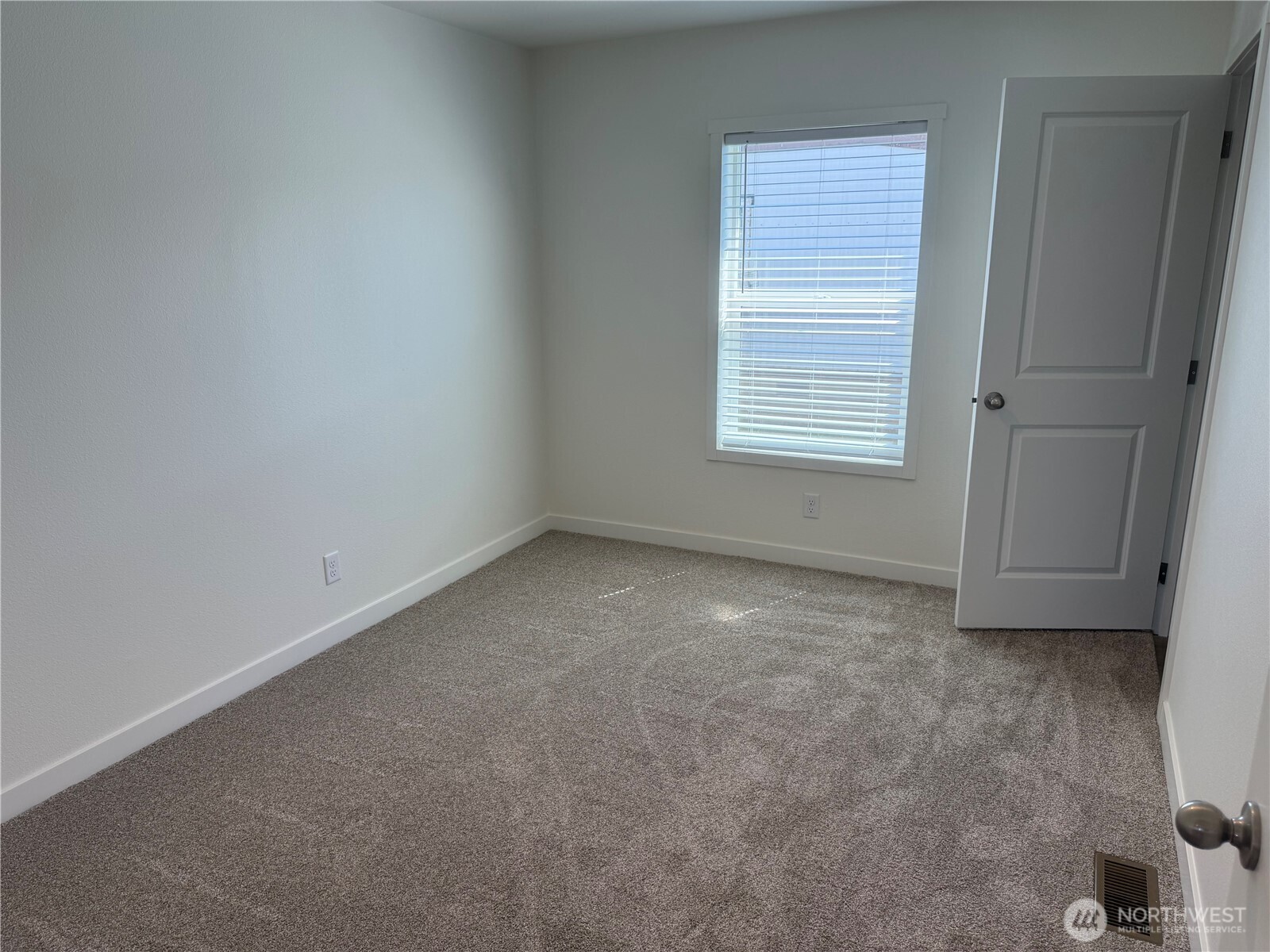 205 Pleasant Avenue 44 Property Photo 14