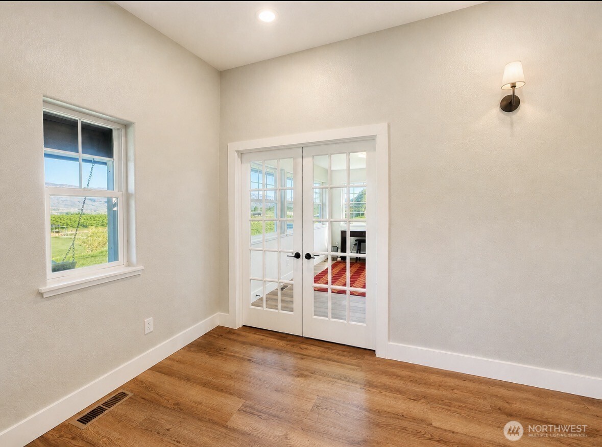 22 Rooster Flats Road Property Photo 7