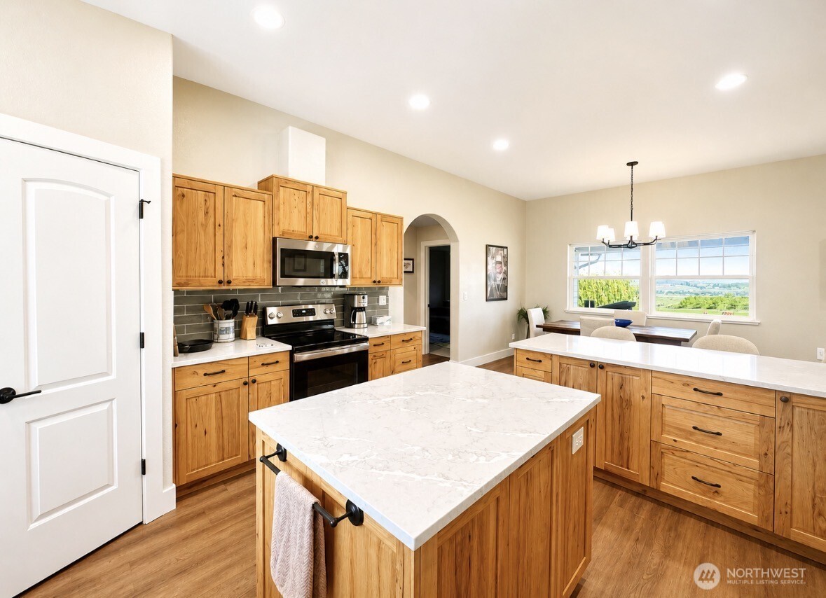 22 Rooster Flats Road Property Photo 14