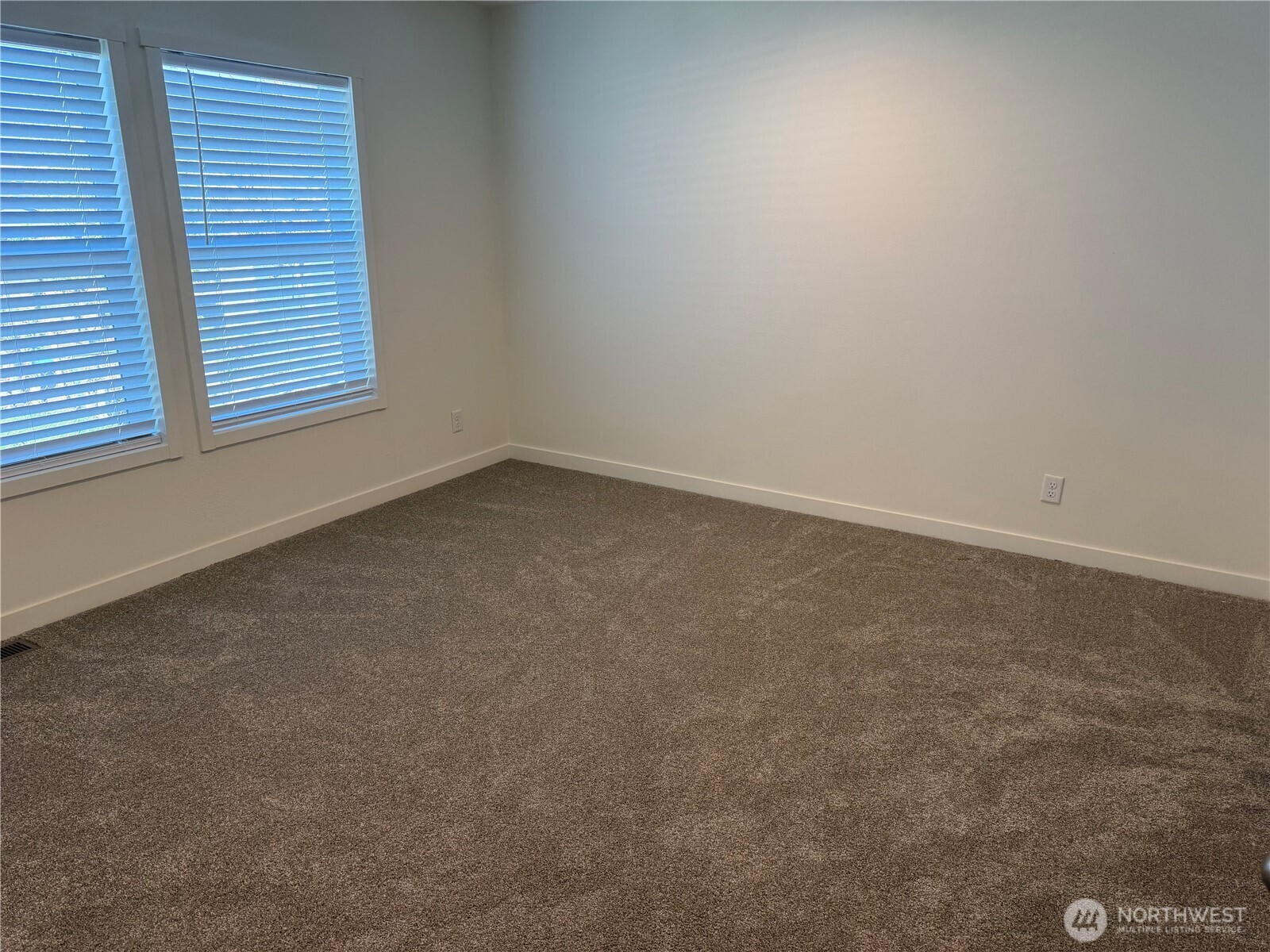 402 Maple Avenue 78 Property Photo 10