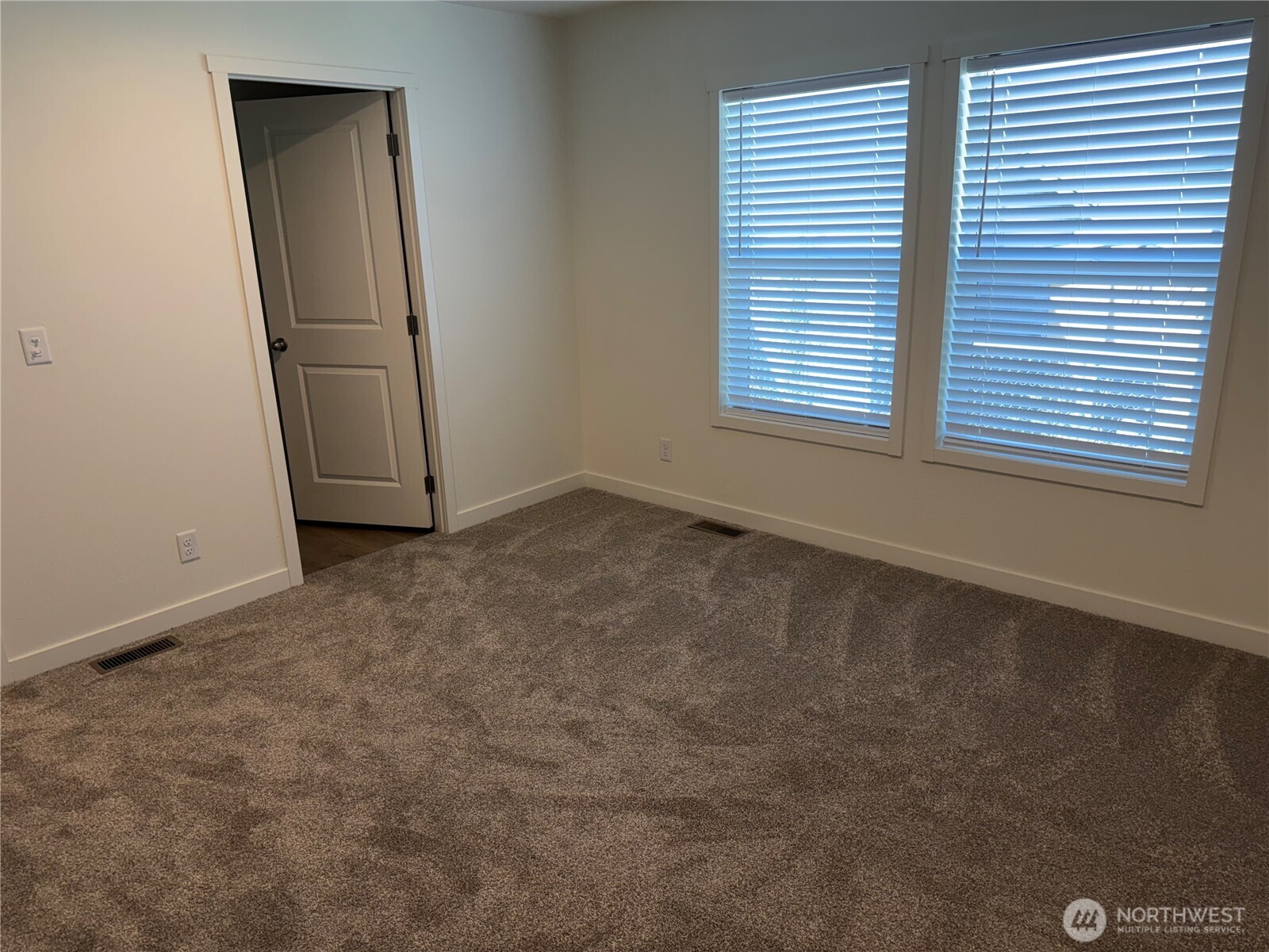 402 Maple Avenue 78 Property Photo 12