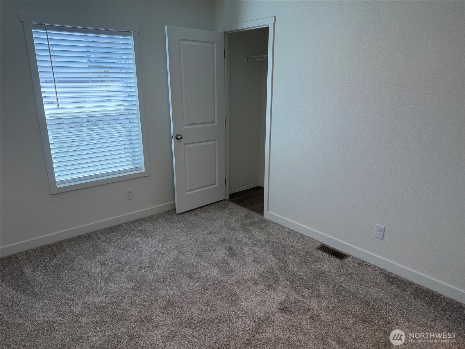 402 Maple Avenue 78 Property Photo 14