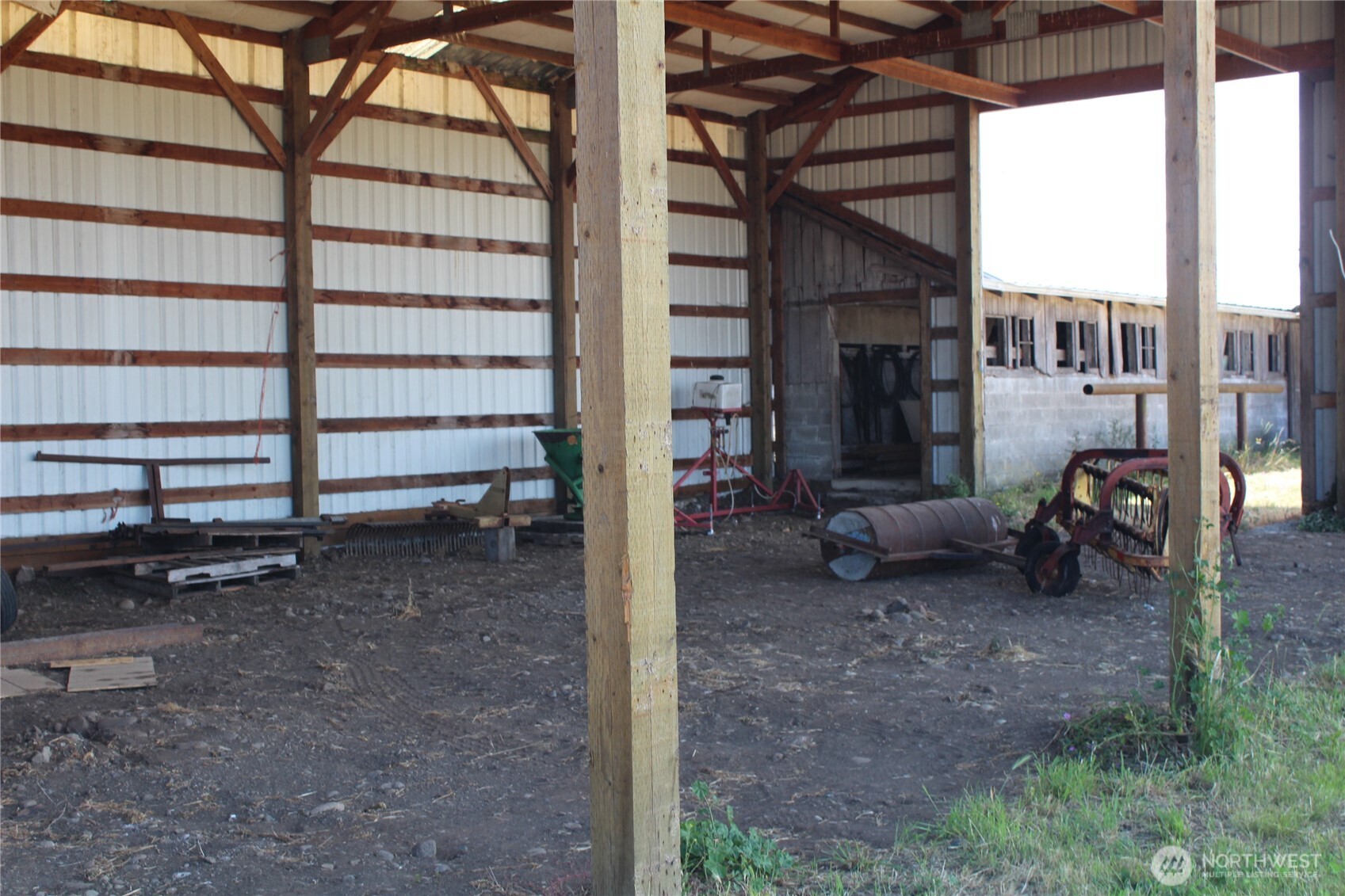 550 N Sequim Avenue Property Photo 7