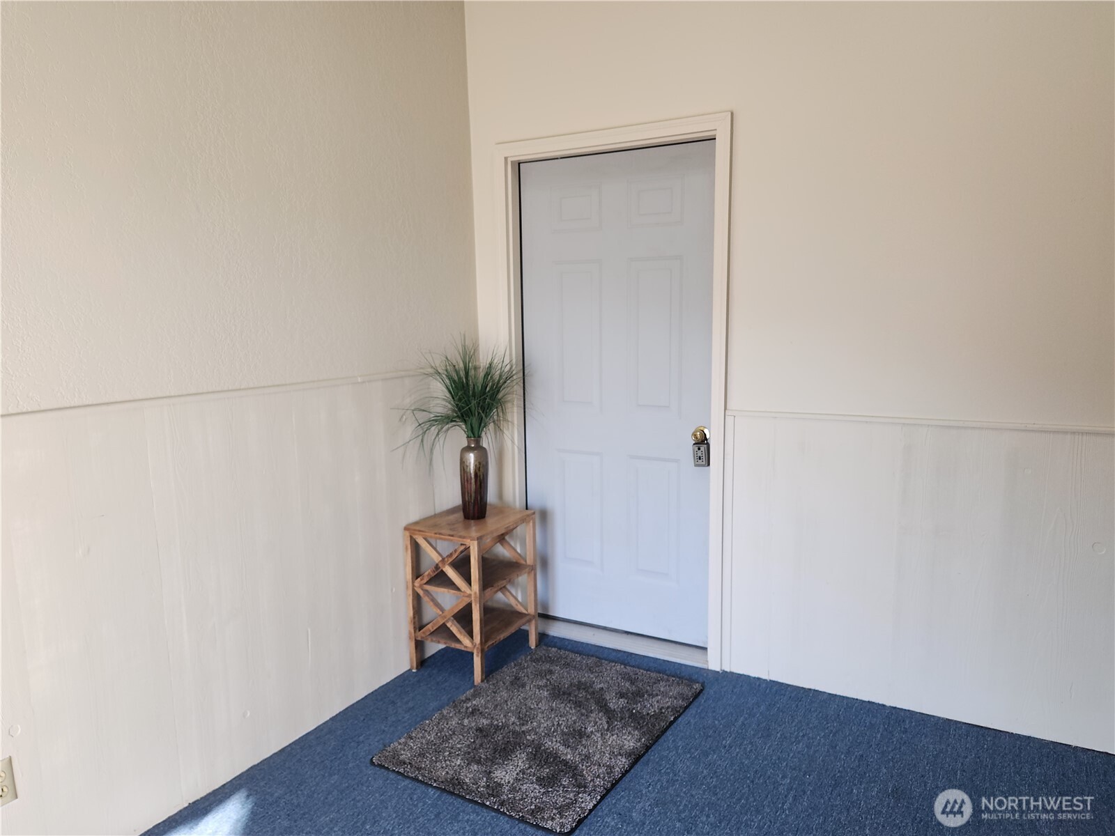 615 5th Street Property Photo 2