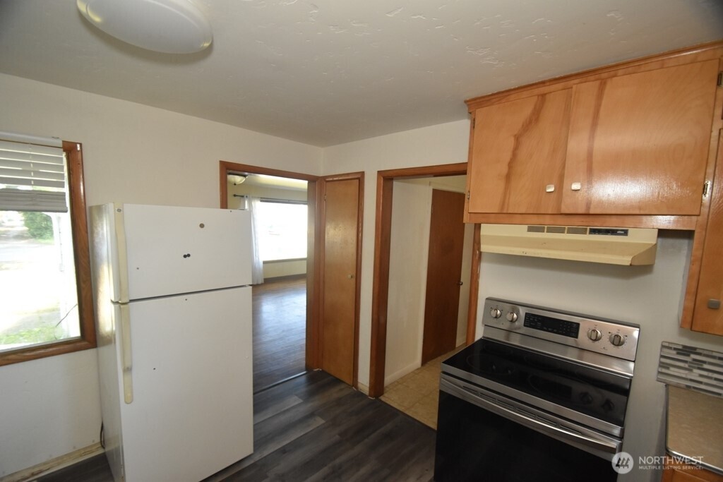 614 S Pine Street Property Photo 8