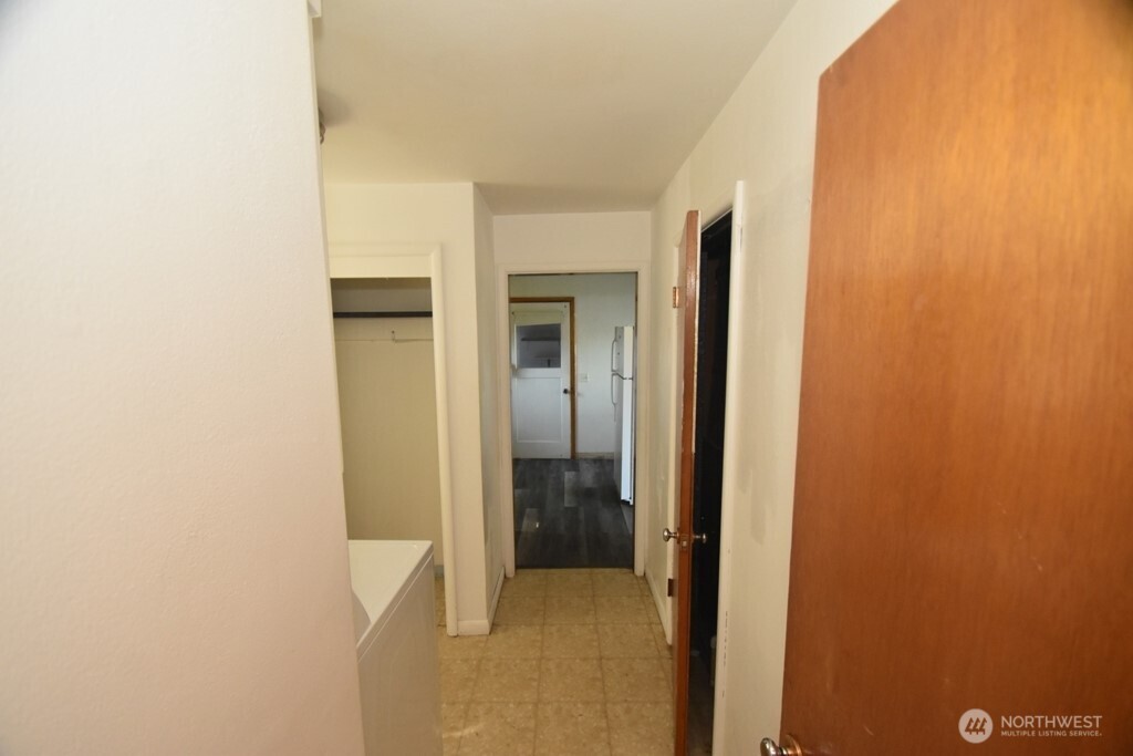 614 S Pine Street Property Photo 9