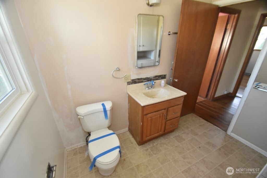 614 S Pine Street Property Photo 17