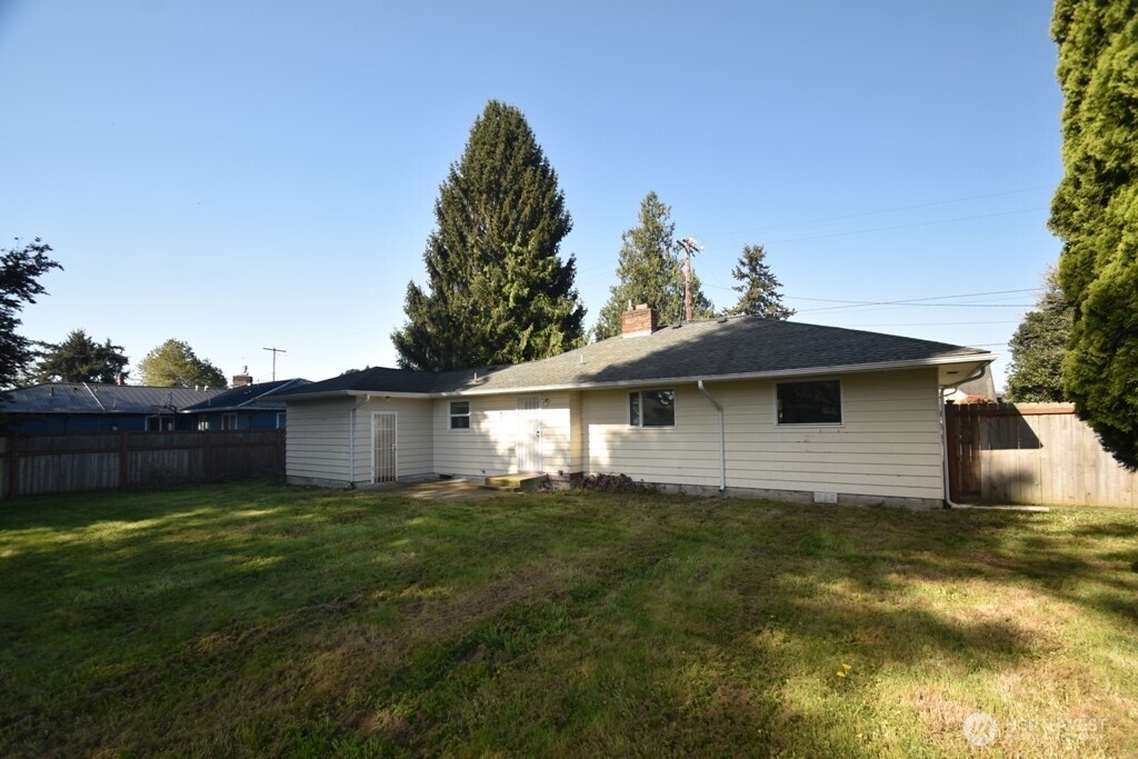 614 S Pine Street Property Photo 20